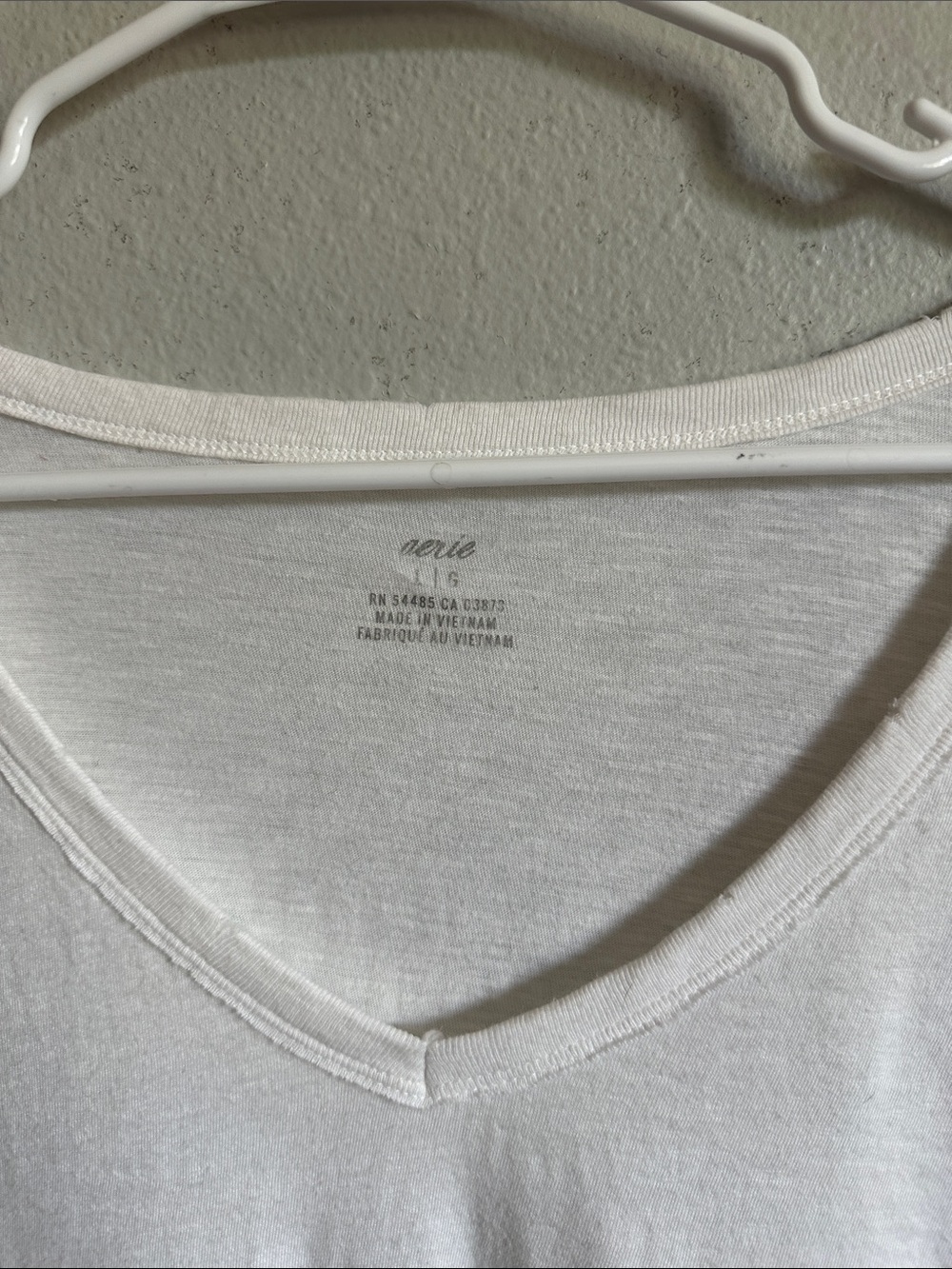 aerie oversized White V-Neck Tee - Picture 2 of 5